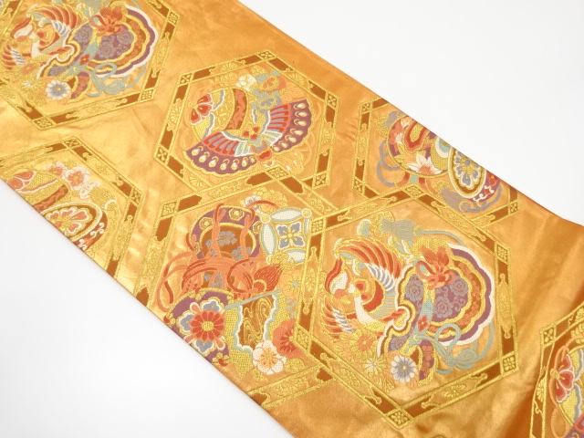 亀甲に鳳凰・蝶・鼓模様織り出し袋帯